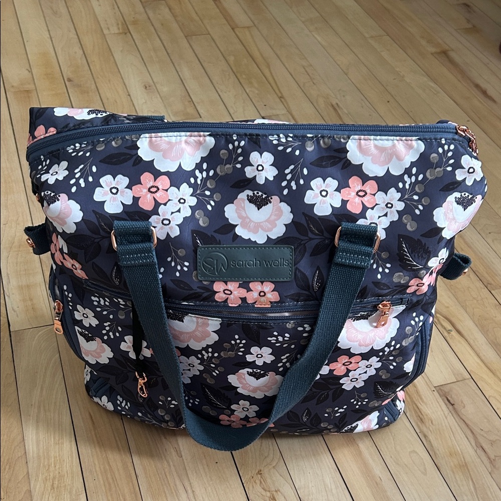 Sarah Wells Pump Tote Bag - Navy and Pink